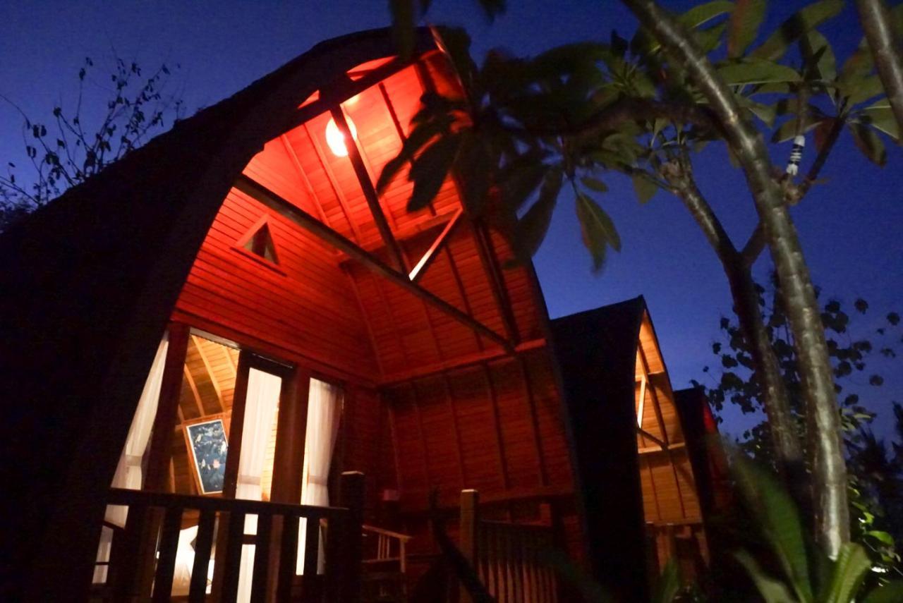 Kibu Kauh Sunrise Cottage Sakti Esterno foto